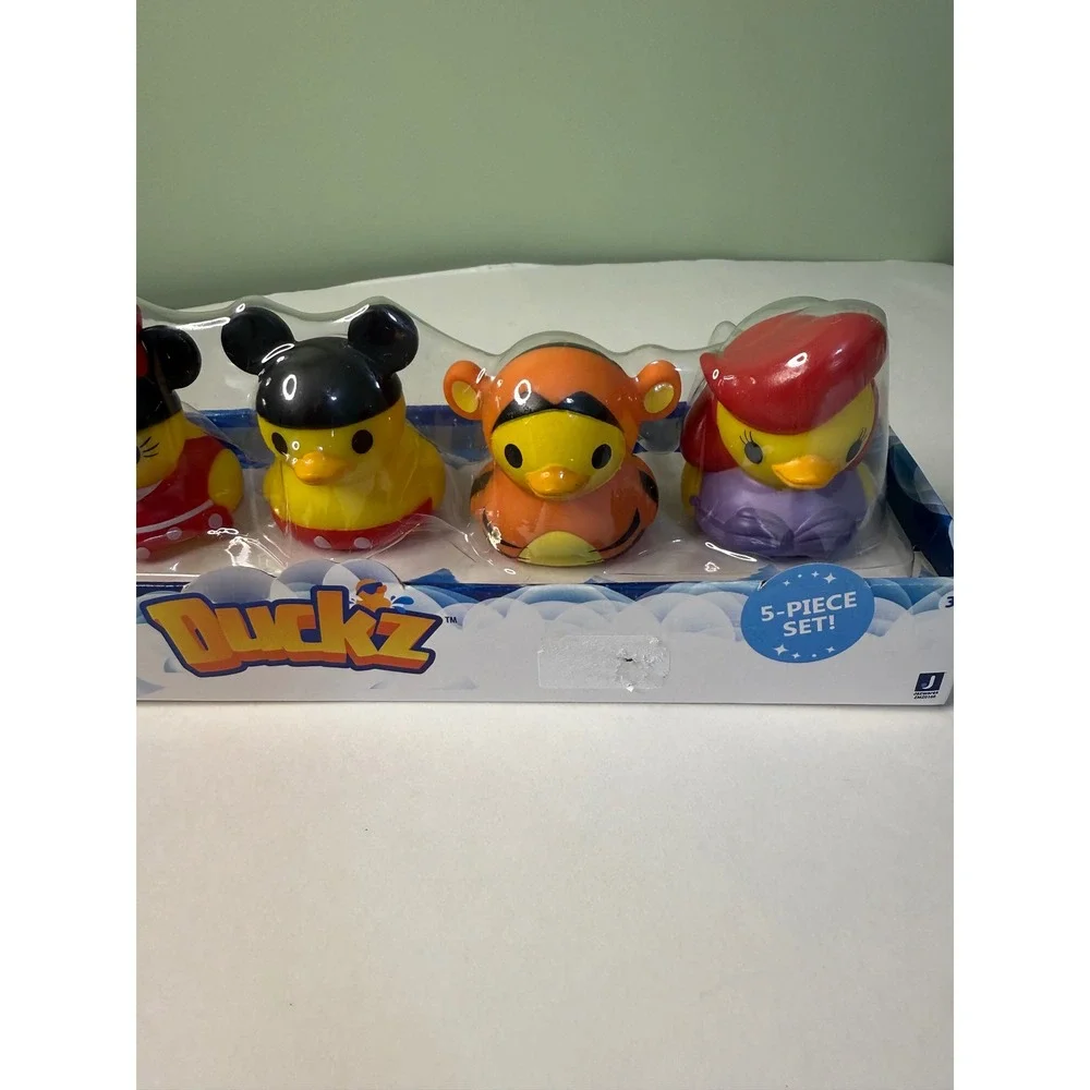 Disney duckz piece
